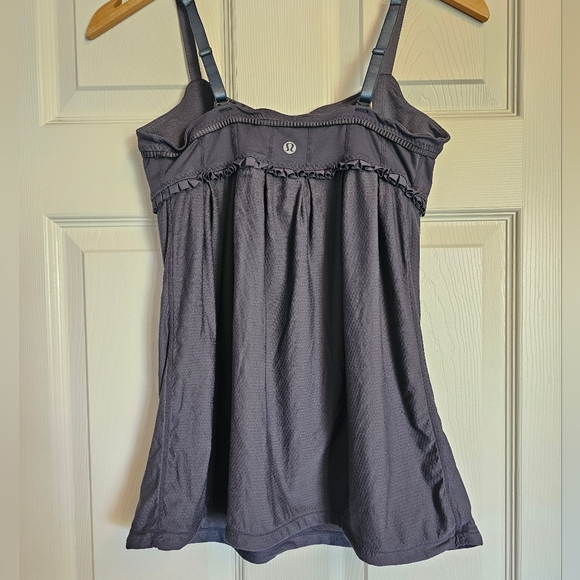 Lululemon Priti Ruffle top sz 6 - Picture 2 of 7